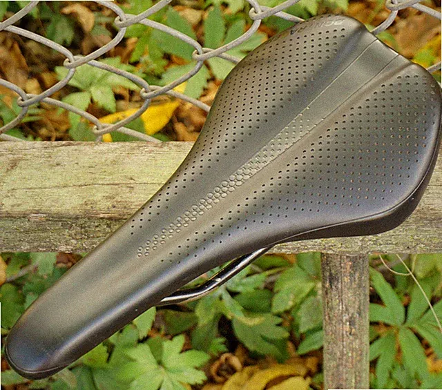 Bontrager Arvada Elite Saddle Austenite Rails Trek Road Race MTB Mountain Bike