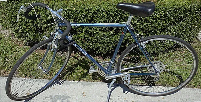 Centurian Elite GT Bicycle ~53 cm Blue, Rides Great!
