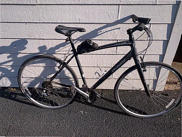Specialized Sirrus Elite Medium Frame 56cms 24 Gears Good Condition
