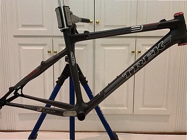 Trek Elite XC 9.8 Carbon 26 Mountain Bike Frame, size 18.5” NEW Condition